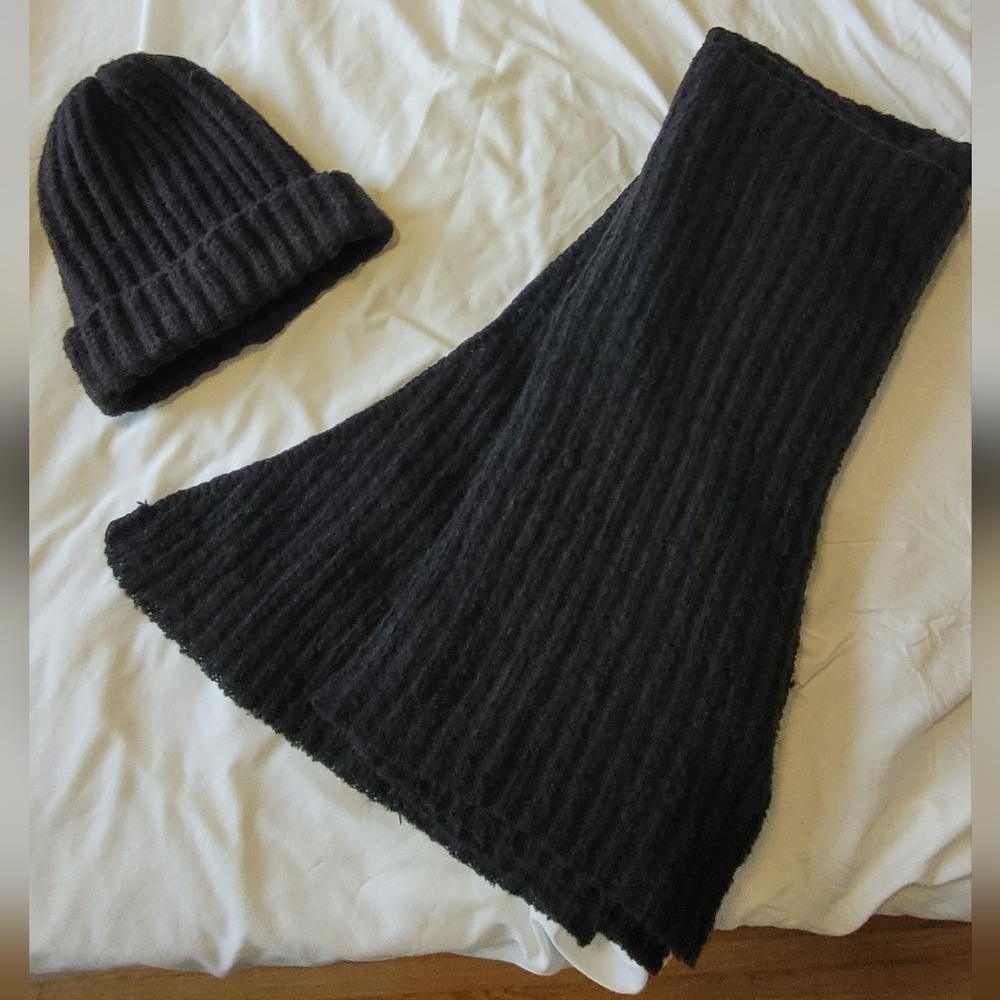 Guc black Vero moda scarf and touque set